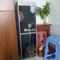 Máy nước nóng lạnh có tủ lạnh ở dưới