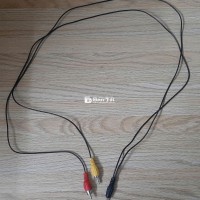 Cáp Âm Thanh 3,5mm Ra 2 Đầu RCA; Dài 1 Mét.