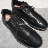 Giày da công sở Clarks