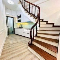 Hàng Hiếm-BÁN NHÀ ĐÊ LA THÀNH – ĐỐNG ĐA, 36M² x 6 TẦNG, MẶT TIỀN 8,4M