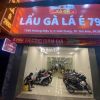 tuyển 2 phục vụ full quán lẩu gà thủ đức
