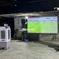 Máy chiếu cân cả ánh sáng điện vẫn ok