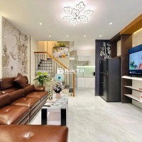 Nhà mặt tiền ô tô đỗ 6.9 tỷ cho 60m2, thông ra Vạn Phúc - Thủ Đức