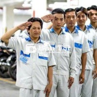 Nhân viên giữ xe