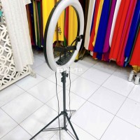 đèn tròn livetreams, makeup