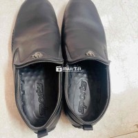 Giày đẹp loại không dây hành đặt