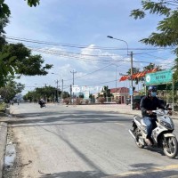 Đường xe tải - Ngay khu hành chính và nhà văn hoá - Ko mồ mã, Ko QH