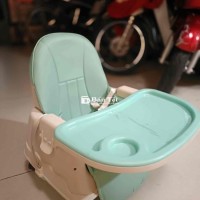 cần thanh lý ghế ngồi ăn cho bé