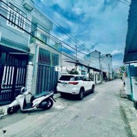 cho thuê nhà 1 lầu 2 PN ngay chợ Phúc Hải, Tân Phong. đường xe 7 chỗ