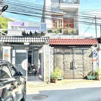 nha 2 tầng đuong nguyễn công hoan sat hội trưỡng đông hoà