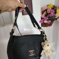 Tặng 2 túi xách đen+be
