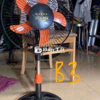 còn cây quạt lửng nhỏ, đang sử dunhj ok