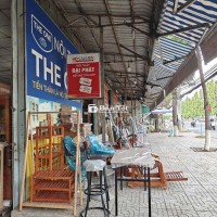Tuyền nv nữ bán hàng trang trí nội thất