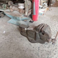 Ê tô mỹ 2400 k đe 2800 k