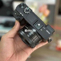 Sony A6400 + 16-50