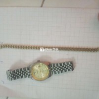 Đồng hồ và lắc tay