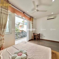 Phòng mới view nội khu Full nội thất Thang Máy gần ETown Cộng Hoà