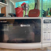 lò ci sóng sharp thái lan 22l