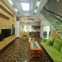 Nhà cho thuê Melosa Khang Điền, 94m2, 3 tầng 4PN, full nội thất,ở ngay