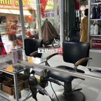 cần tìm thợ phụ , biết làm móng và gội đầu