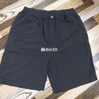 Quần dù bé trai hiệu Uniqlo 30-35kg
