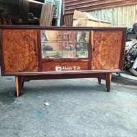 Cần bán tủ gỗ quý hiếm