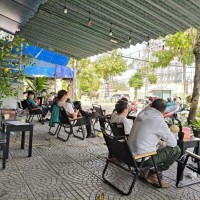 Cho thuê nhà ở và mặt bằng kinh doanh.