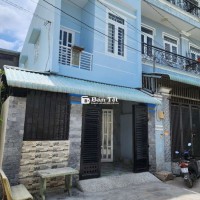 Bán nhà 1 tr 1 lầu ngay UBND Thạnh lộc