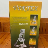 Bán lại máy ép cam bằng tay loại tốt còn mới 100%