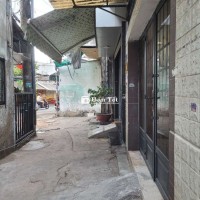 Nhà gần Đầm Sen