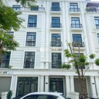 PHẾT BÁN NHÀ PHỐ ĐỐI DIỆN CÔNG VIÊN 36HA, VINHOMES QUẬN 9, GIÁ 20.5 TỶ