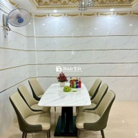 Bàn Ăn Mặt Đá - Hàng Mới 95% Như Hình