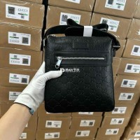 Túi Nam GC Dập Vân Chìm Nhỏ - Full Box