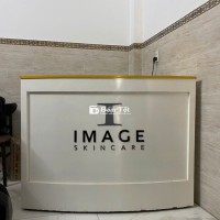 Thanh Lý Quầy Lễ Tân Spa/Thẩm Mỹ Viện - Gỗ MDF Màu Vàng Trắng  