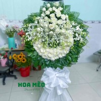 ## KỆ VIẾNG HOA TƯƠI SANG TRỌNG
