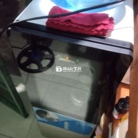 Cây nước nóng lạnh midea đen trắng ,còn mới 97%