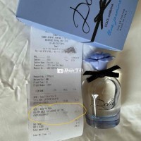 nước hoa Dolce Gabbana mua ở sân bay Singapore