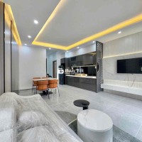 BÁN GẤP Nhà Đẹp 2 Tầng, Vị Trí Vàng Hoàng Hoa Thám - Trung Tâm Thành Phố!
