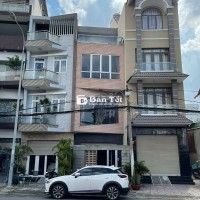 Cho thuê nhà khu Kiều Đàm 793 sau lưng Sunrise City View.