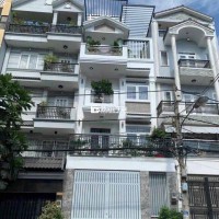 Cho Thuê Nhà Nguyên Căn Quận 7 -  300m² Full Nội Thất
