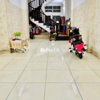 Nhà còn phòng trống cho thuê giá hữu nghị