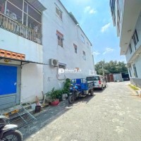 # NHÀ 2 LẦU + SÂN THƯỢNG MẶT TIỀN HẺM, LIỀN KỀ ĐẠI HỌC MARKETING, QUẬN 7