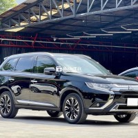 Outlander 2020 - Chỉ 22.000km, Chủ đi giữ gìn cẩn thận!