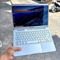 🔍 Laptop Samsung Core i7 8565U 8GB 256GB - Bảo hành 1 tháng, an tâm sử dụng!  