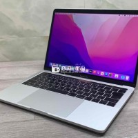 Macbook pro 2018-13in, cpu i7-2.7ghz/8gb/256gb