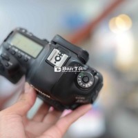 Canon 5D Mark IV - Ngoại hình đẹp, cảm biến sạch, không lỗi  