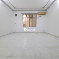 Cho Thuê Nhà Mặt Tiền Đường Nguyễn Minh Hoàng, Tân Bình