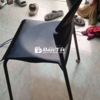 Bàn Đá chân gang và ghế nhựa chân sắt