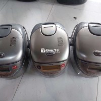 Nồi cơm điện cao tần áp suất toshiba