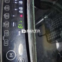 Máy giặt LG - Còn hoạt động, một số phí chức năng bị hư  